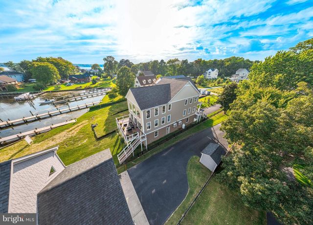 1117 CHESTER RD, Middle River, MD 21220