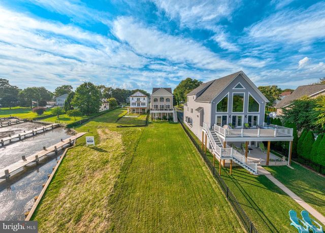 1117 CHESTER RD, Middle River, MD 21220