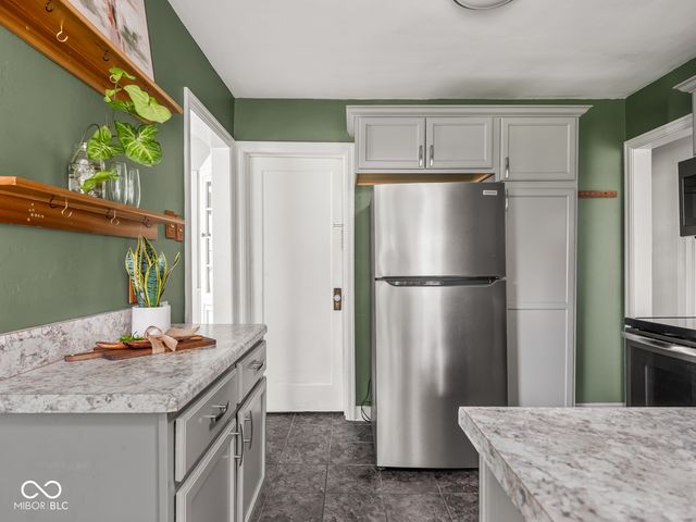 209 Burbank Road, Indianapolis, IN 46219