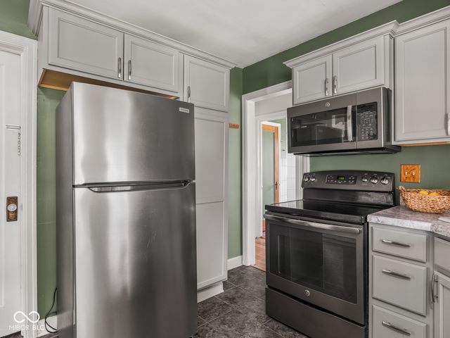 209 Burbank Road, Indianapolis, IN 46219