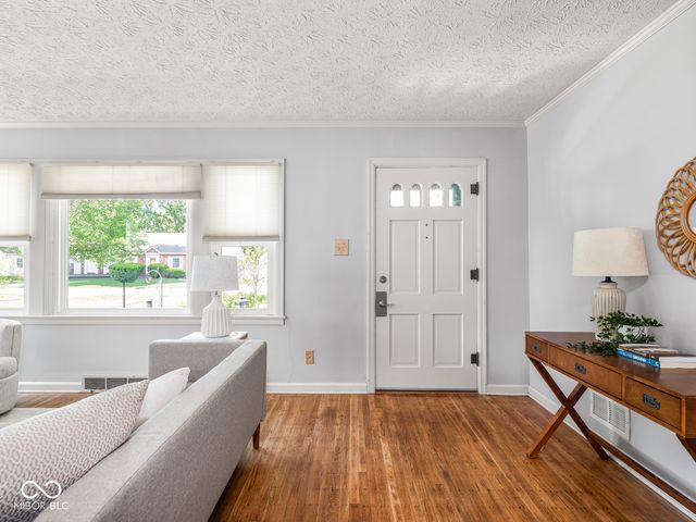 209 Burbank Road, Indianapolis, IN 46219