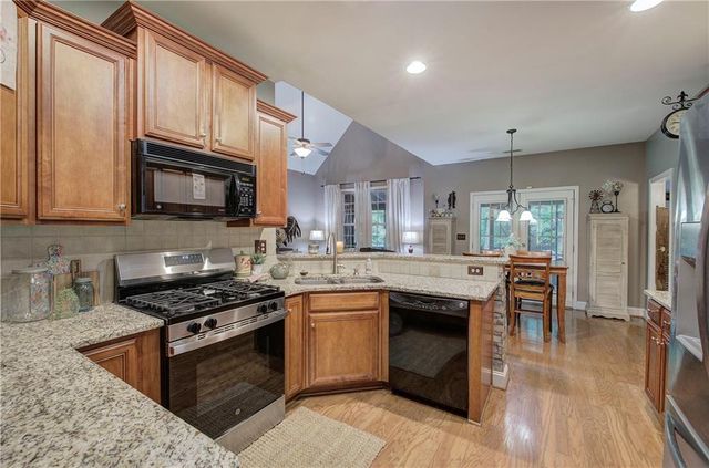 346 Thorn Creek Way, Dallas, GA 30157