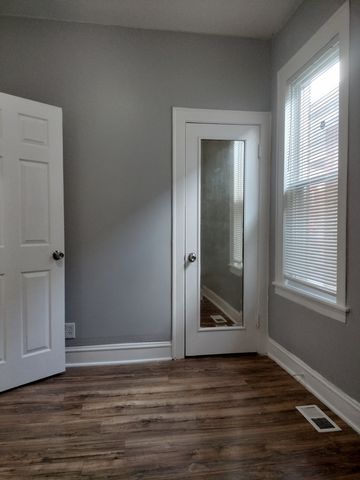 705 E 92nd Street, Chicago, IL 60619