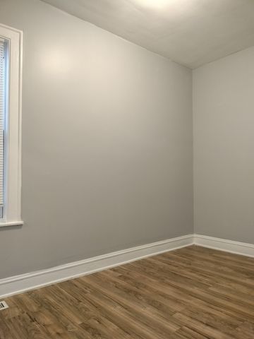 705 E 92nd Street, Chicago, IL 60619