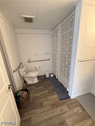 8165 Heck DR, North Fort Myers, FL 33917