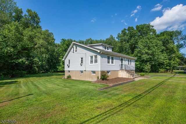 410 Horseneck Rd, Fairfield Twp., NJ 07004
