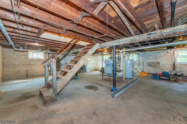 410 Horseneck Rd, Fairfield Twp., NJ 07004