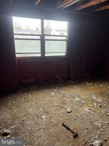 411 CLOVER CT, Taneytown, MD 21787