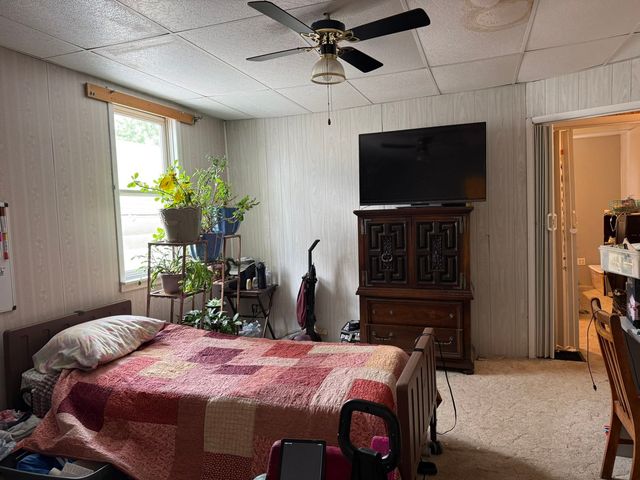 1004 Wallace STREET, Vandergrift, PA 15690