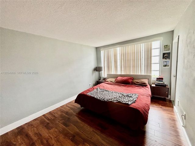 1304 NE 191st St A232, Miami, FL 33179