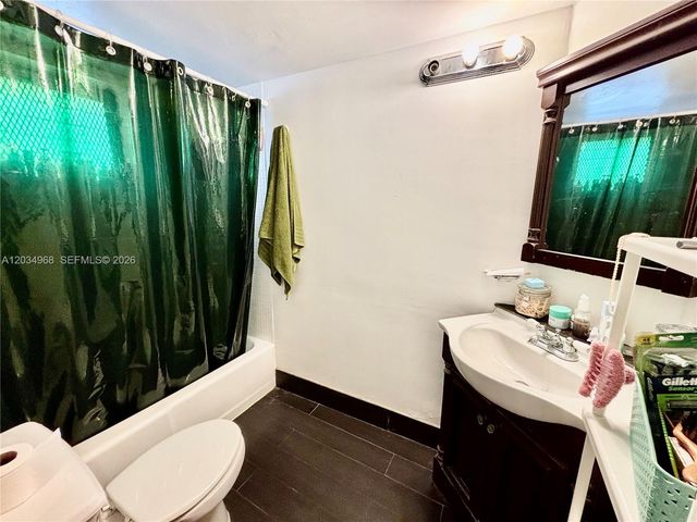 1304 NE 191st St A232, Miami, FL 33179