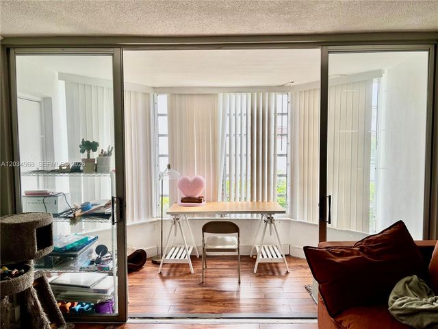 1304 NE 191st St A232, Miami, FL 33179