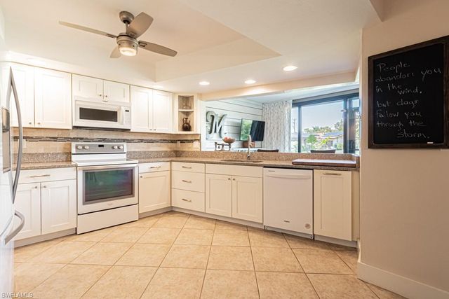 187 Round Key CIR D3, Naples, FL 34112