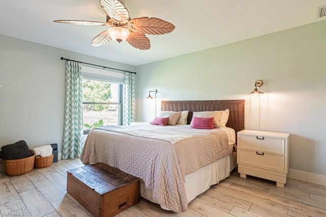 187 Round Key CIR D3, Naples, FL 34112