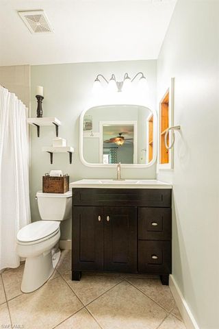 187 Round Key CIR D3, Naples, FL 34112