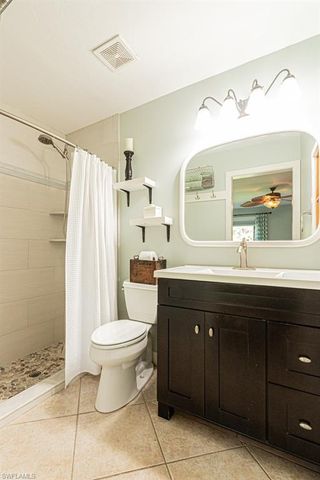 187 Round Key CIR D3, Naples, FL 34112