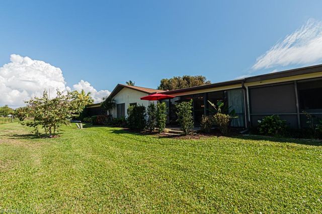 187 Round Key CIR D3, Naples, FL 34112