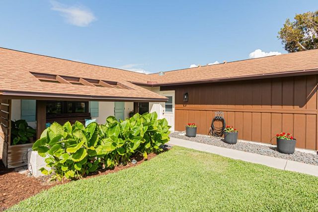 187 Round Key CIR D3, Naples, FL 34112