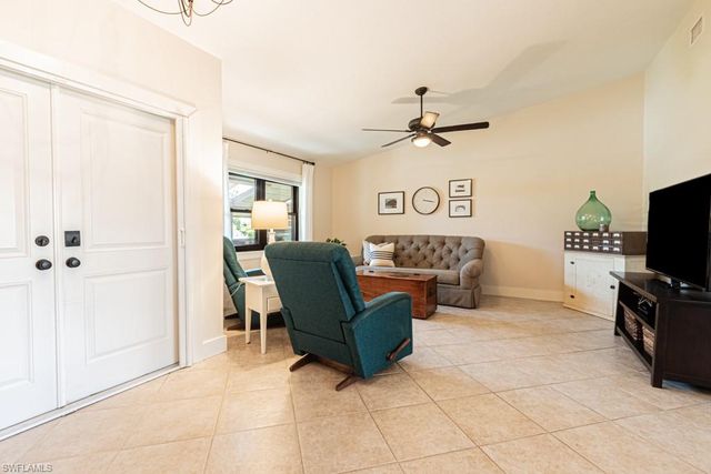 187 Round Key CIR D3, Naples, FL 34112