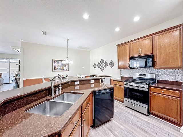 7526 SURREY PINES DRIVE, Apollo Beach, FL 33572