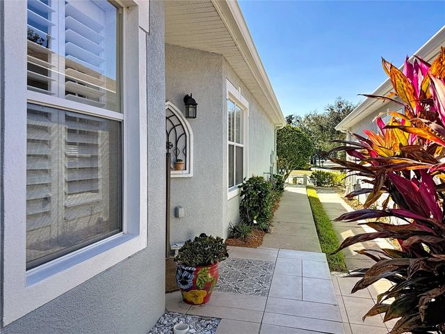 7526 SURREY PINES DRIVE, Apollo Beach, FL 33572