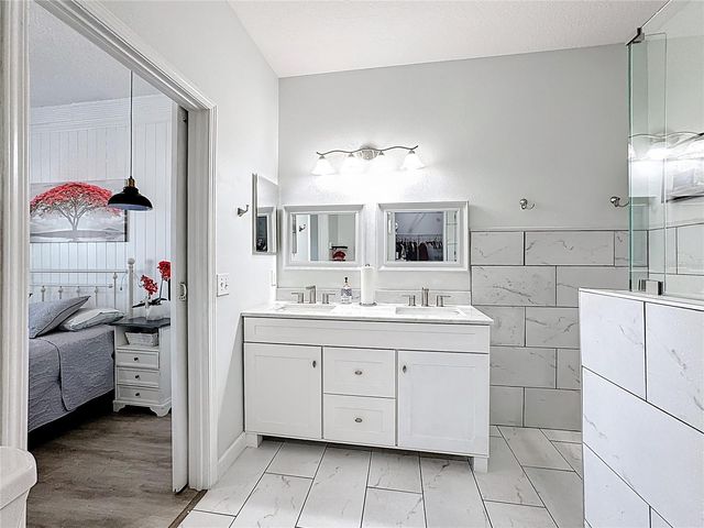 7526 SURREY PINES DRIVE, Apollo Beach, FL 33572