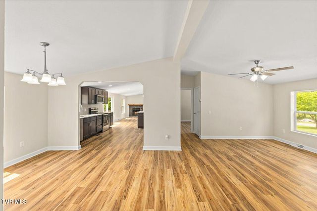 305 Broyles Lane, Bristol, TN 37620