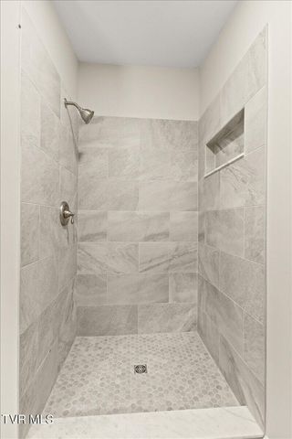 305 Broyles Lane, Bristol, TN 37620