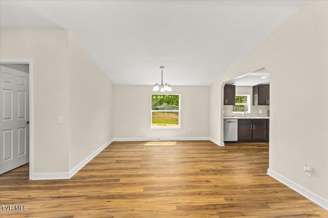 305 Broyles Lane, Bristol, TN 37620