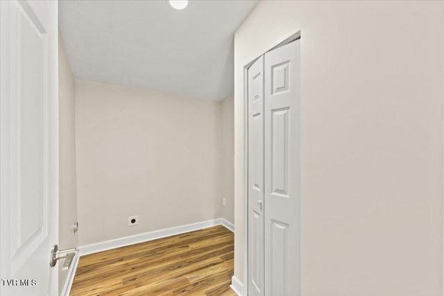 305 Broyles Lane, Bristol, TN 37620