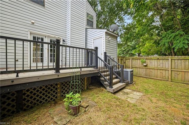1758 Skiffes Creek CIR, Williamsburg, VA 23185