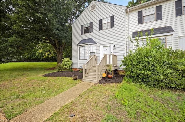 1758 Skiffes Creek CIR, Williamsburg, VA 23185