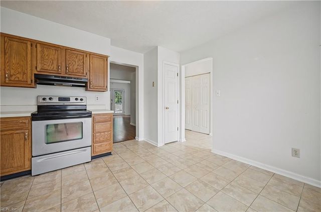 1758 Skiffes Creek CIR, Williamsburg, VA 23185