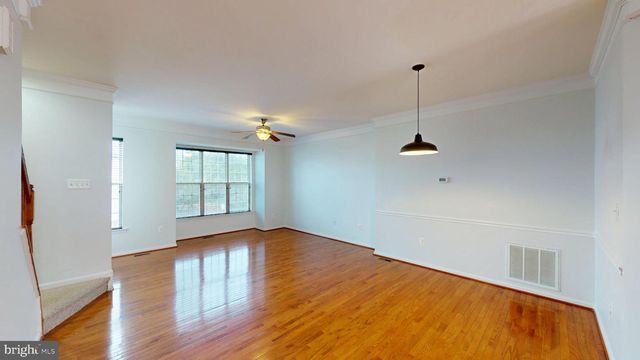 502 LEGRACE TER NE, Leesburg, VA 20176