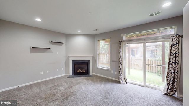 502 LEGRACE TER NE, Leesburg, VA 20176
