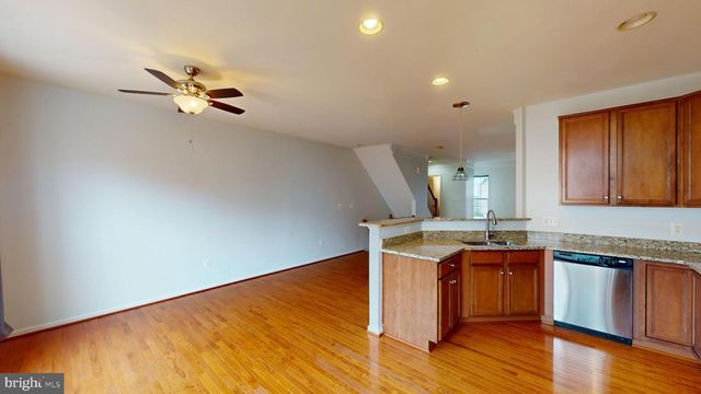 502 LEGRACE TER NE, Leesburg, VA 20176