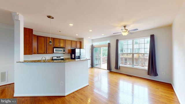 502 LEGRACE TER NE, Leesburg, VA 20176