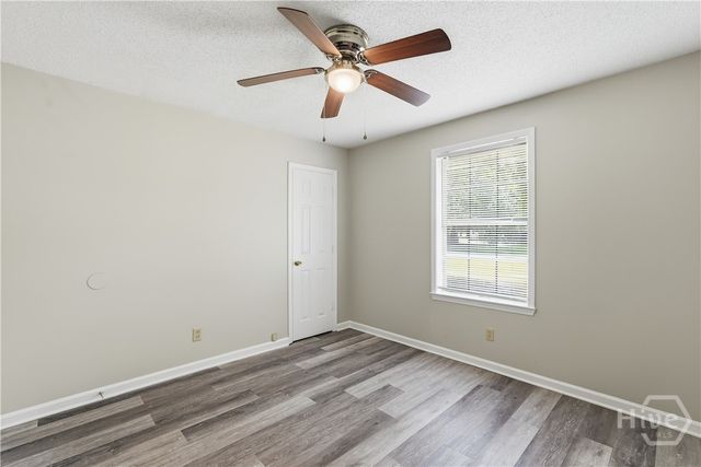 39 Henry Lane, Hinesville, GA 31313