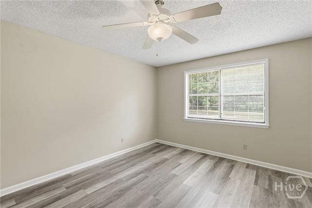 39 Henry Lane, Hinesville, GA 31313
