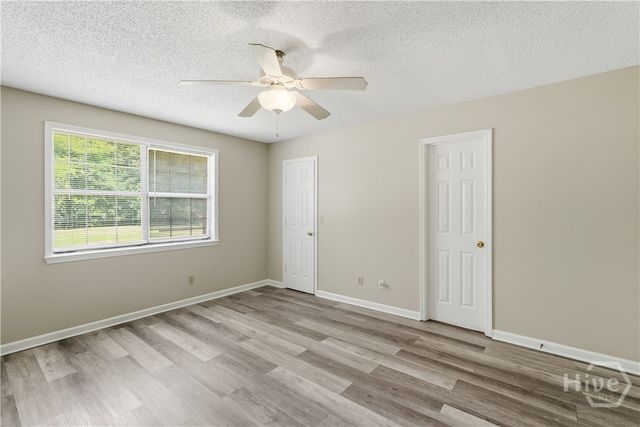 39 Henry Lane, Hinesville, GA 31313