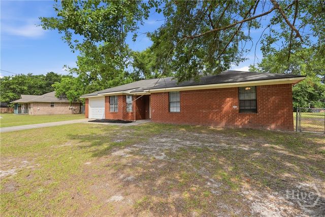 39 Henry Lane, Hinesville, GA 31313