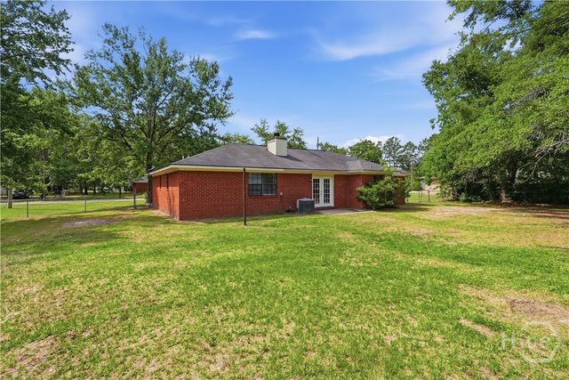 39 Henry Lane, Hinesville, GA 31313