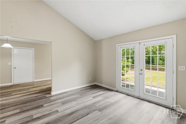 39 Henry Lane, Hinesville, GA 31313
