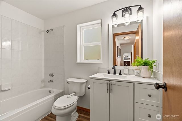 8013 NE 145th Street, Kirkland, WA 98034