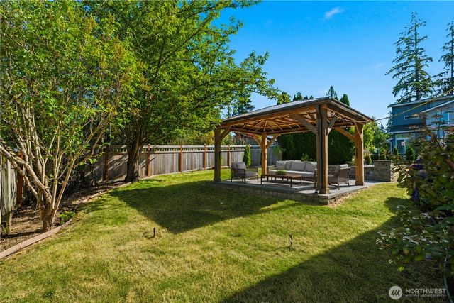 8013 NE 145th Street, Kirkland, WA 98034