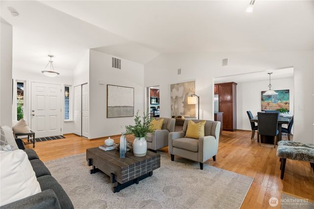 8013 NE 145th Street, Kirkland, WA 98034