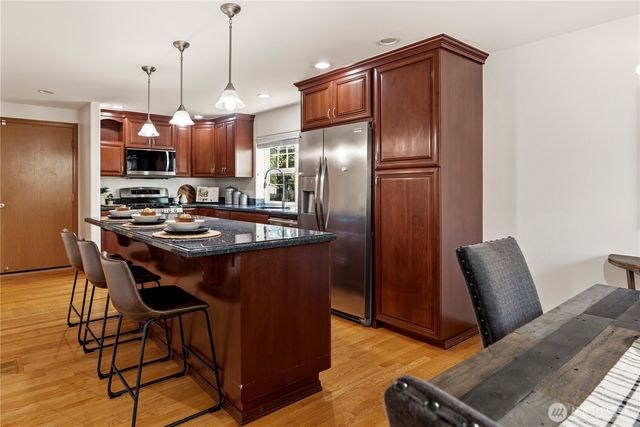 8013 NE 145th Street, Kirkland, WA 98034