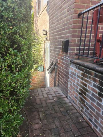 571 Laurelton Boulevard Lower Level, Long Beach, NY 11561