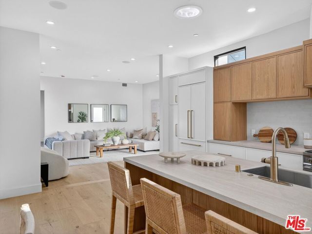 8404 Gonzaga Avenue, Los Angeles, CA 90045