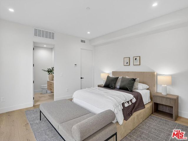 8404 Gonzaga Avenue, Los Angeles, CA 90045